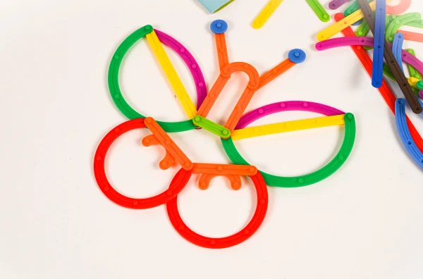 CREATIVE MAGIC TOY_1 Kreatívne spájačky